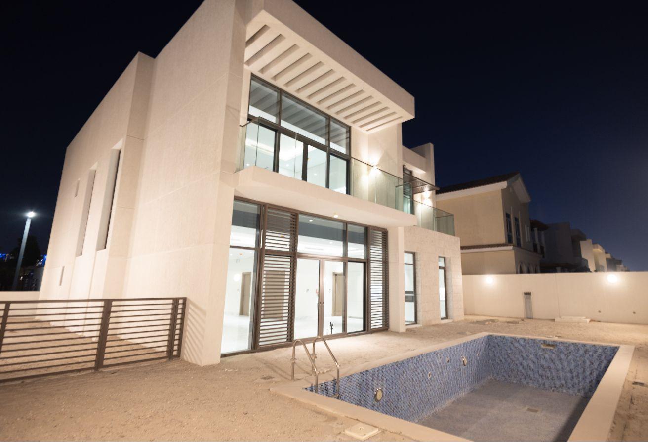 Luxury 4BR+Maid+Driver | Pool | Near Lagoon photo 6