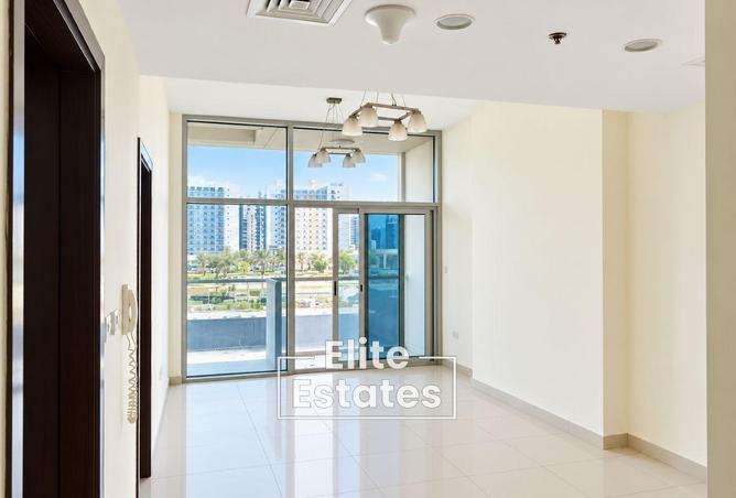 Vacant | Private Balcony | Pool & Gym