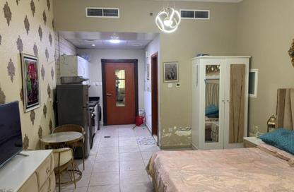 Apartment - Studio - 1 Bathroom for rent in Palace Tower 2 - Palace Towers - Dubai Silicon Oasis - Dubai