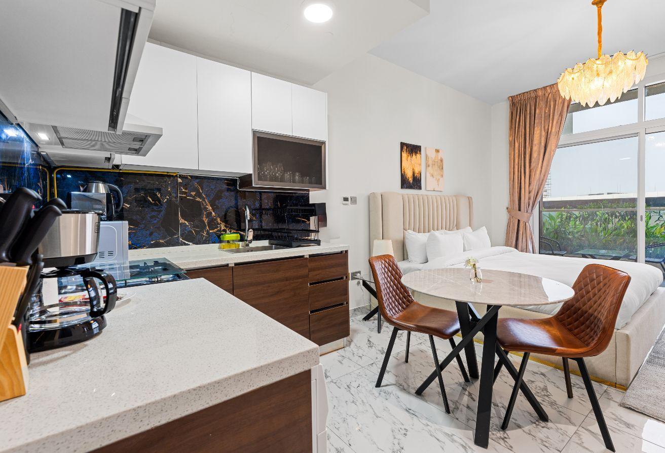 Poolside Studio | Balcony | King Bed | 50% photo 9