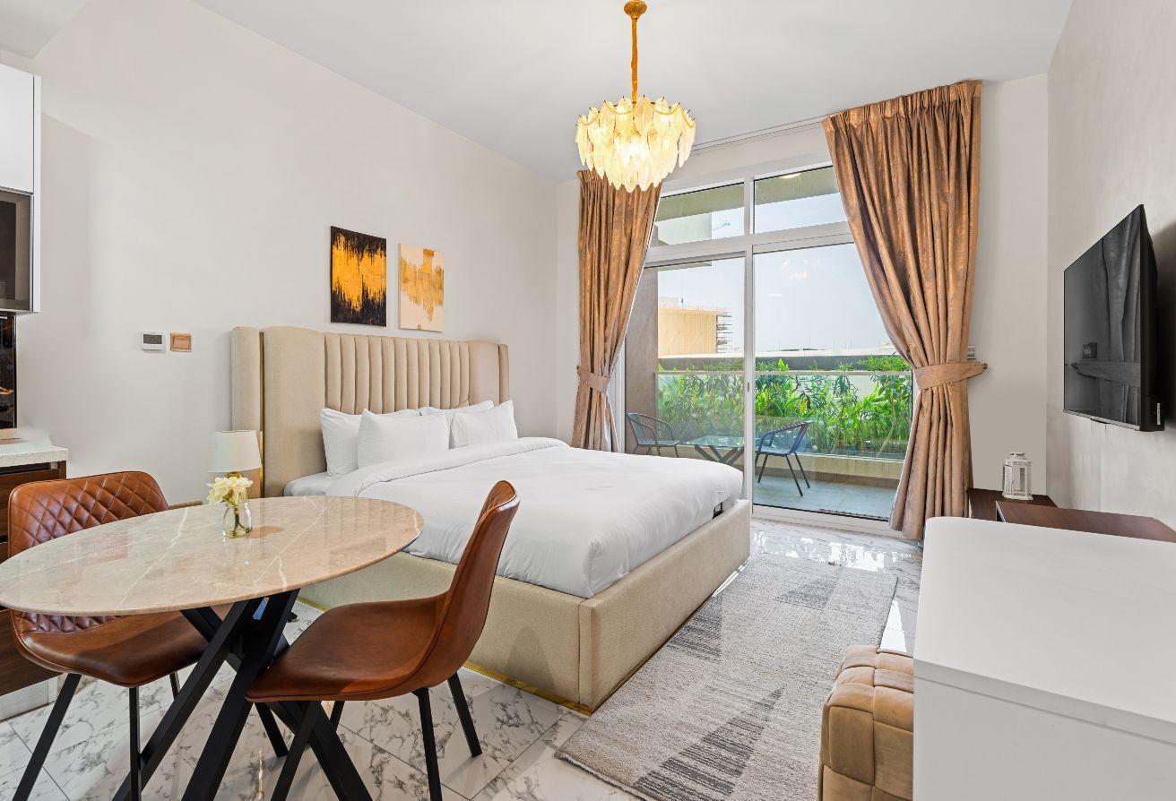 Poolside Studio | Balcony | King Bed | 50% photo 5