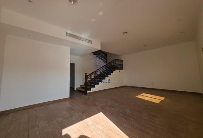 91830241 - Property Image 2