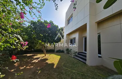 Villa - 4 Bedrooms - 5 Bathrooms for rent in Umm Suqeim 1 Villas - Umm Suqeim 1 - Umm Suqeim - Dubai