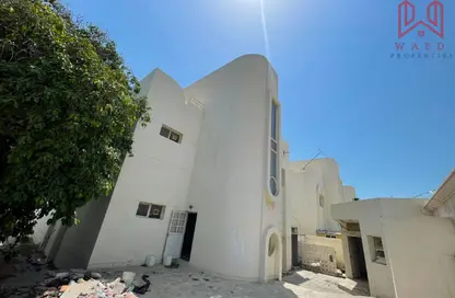 فيلا - 5 غرف نوم - 6 حمامات للايجار في فلل الجميرا 2 - جميرا 2 - جميرا - دبي