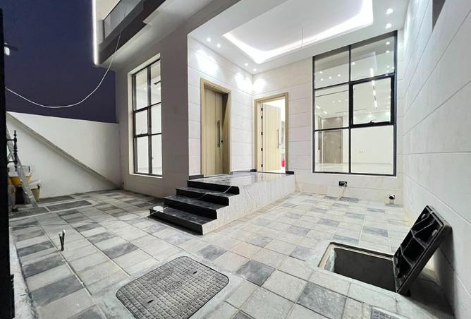 136573232 - Property Image 3