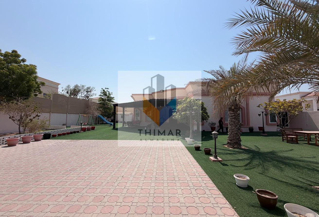 Huge Plot | Semi Furnished | Vacant Now photo 20