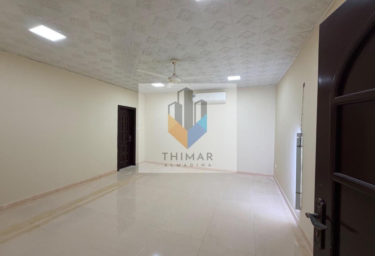 Huge Plot | Semi Furnished | Vacant Now photo 10