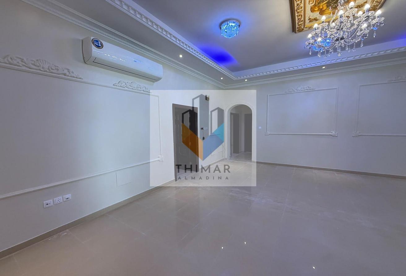 Huge Plot | Semi Furnished | Vacant Now photo 8