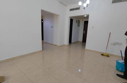Apartment - 2 Bedrooms - 2 Bathrooms for rent in Al Qulaya'ah - Al Sharq - Sharjah
