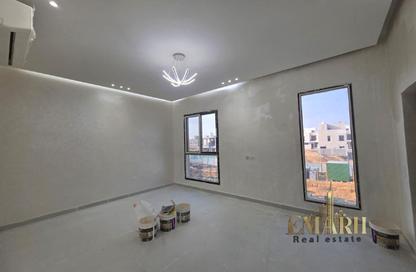 Villa - 5 Bedrooms - 6 Bathrooms for rent in Al Helio 2 - Al Helio - Ajman