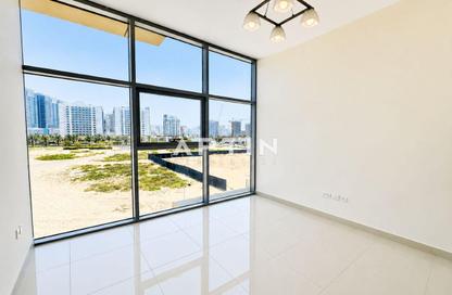 Apartment - 1 - 2 for rent in Alza 11 - Dubai Land Residence Complex - Dubai