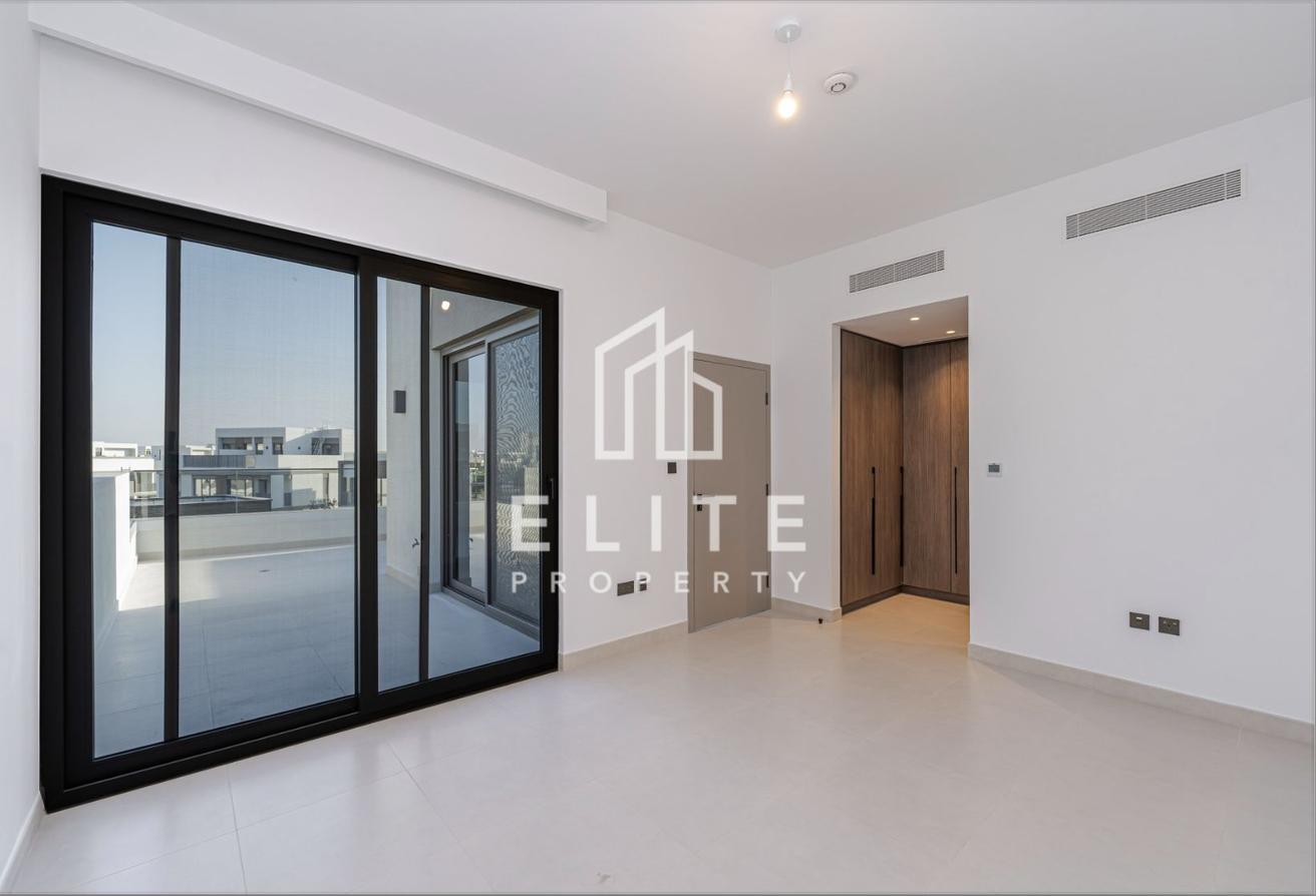 Fully Equipped | Open View | Spacious Plot photo 12