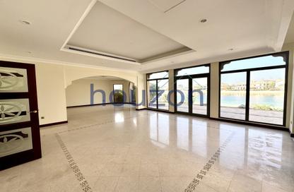 Villa - 4 Bedrooms - 5 Bathrooms for sale in Garden Homes Frond B - Garden Homes - Palm Jumeirah - Dubai