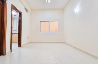 Apartment - Studio - 1 Bathroom for rent in Al Souk Al Kabeer - Bur Dubai - Dubai