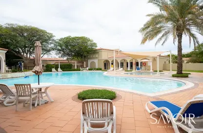 فيلا - 4 غرف نوم - 5 حمامات للبيع في الروضة الخضراء غرب - مجتمع الحدائق - مجمع دبي للاستثمار - دبي