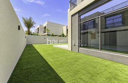 Villa - 4 - 6 for sale in The Pulse Beachfront - The Pulse - Residential District - Dubai South (Dubai World Central) - Dubai