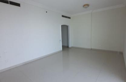 Apartment - 3 - 5 for rent in Crystal Plaza - Al Majaz 1 - Al Majaz - Sharjah