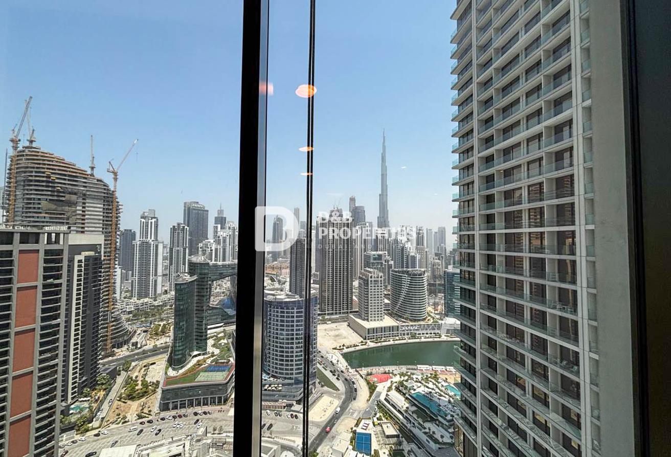 BURJ KHALIFA & CANAL VIEW | HIGH FLOOR | MAID ROOM photo 13