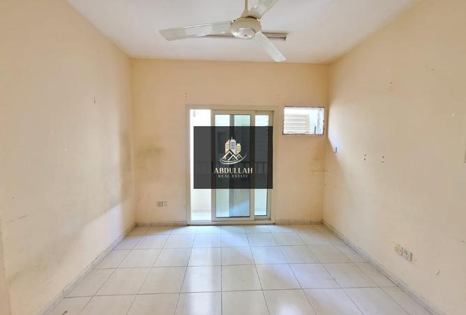 74233160 - Property Image 2