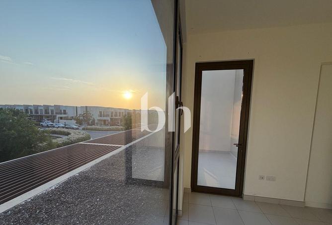 98705376 - Property Main Image