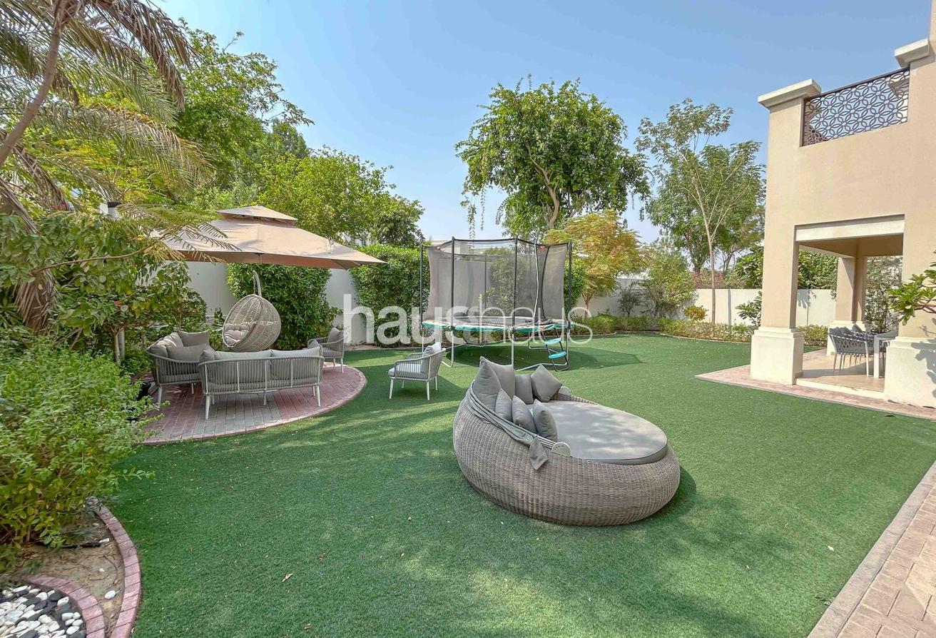 Upgraded | Large Plot | Stand Alone Villa photo 14