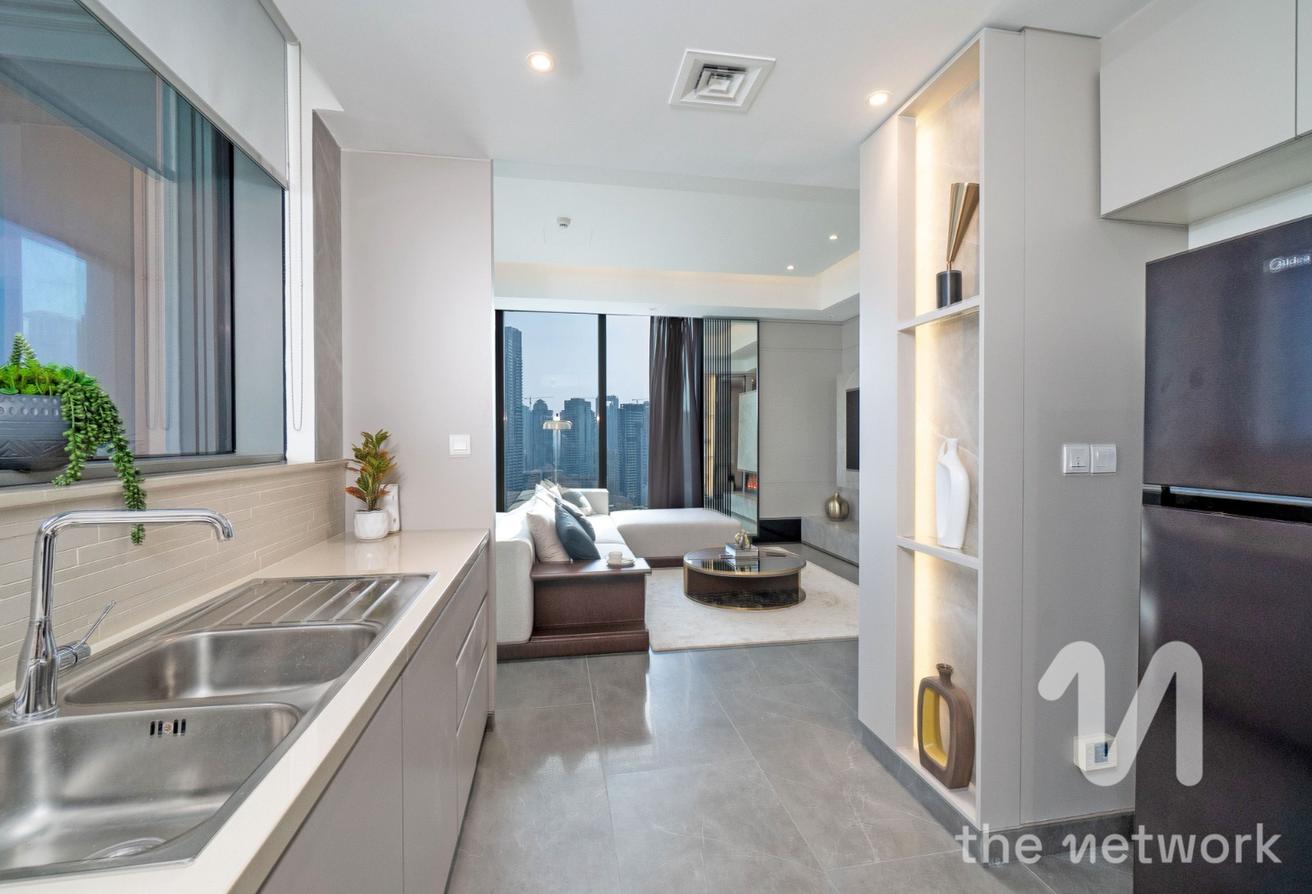 Luxury Upgrades | Marina View | Vacant photo 9