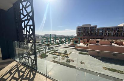 Apartment - 2 Bedrooms - 2 Bathrooms for rent in The Gate - Masdar City - Abu Dhabi