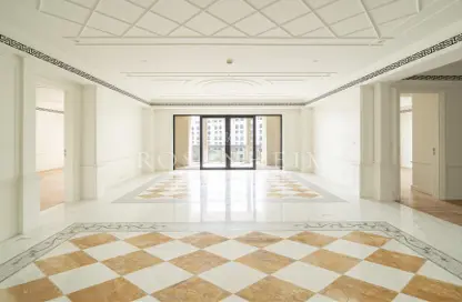Apartment - 2 Bedrooms - 3 Bathrooms for rent in Palazzo Versace - Culture Village - Dubai