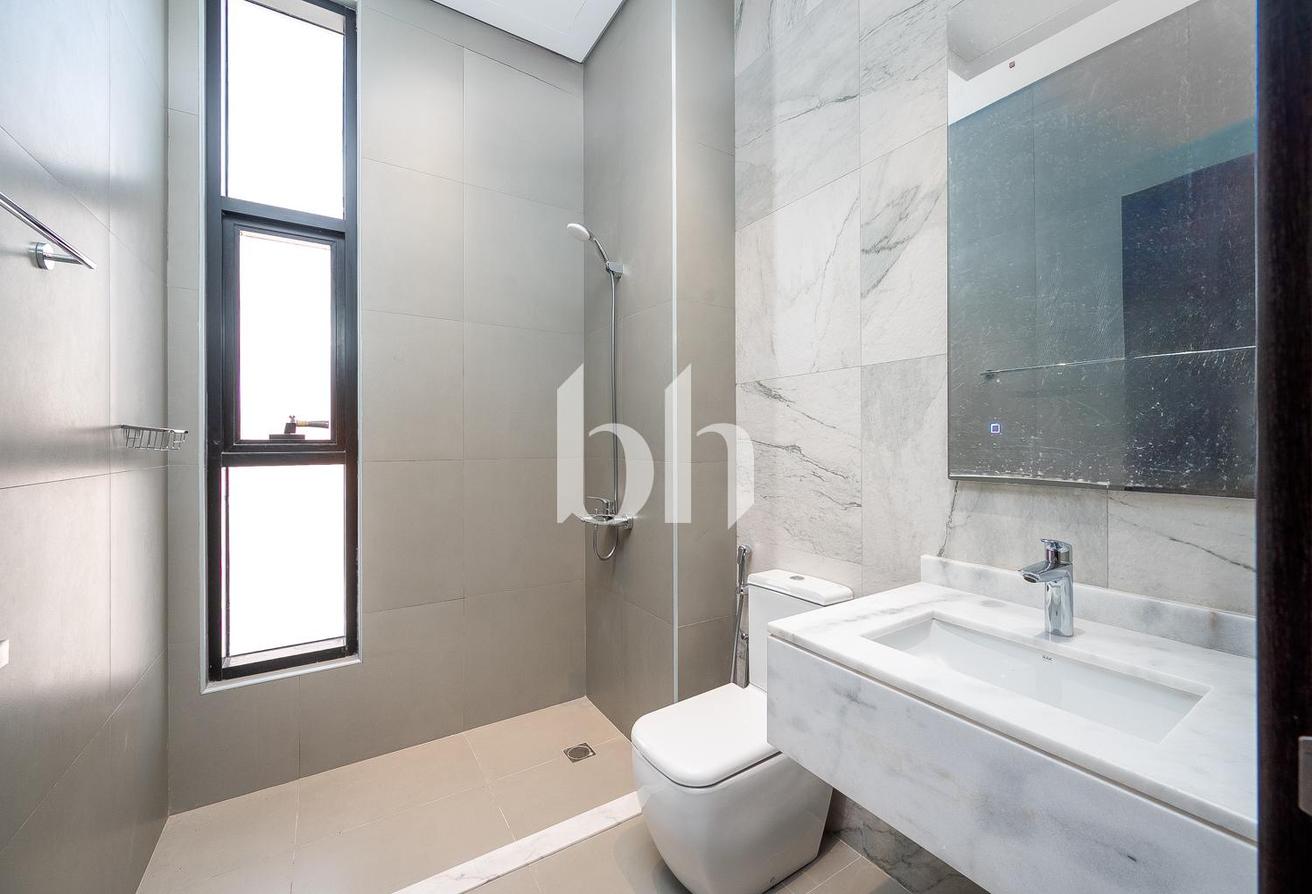 5BR Villa | Unfurnished | Next To CityWalk photo 12