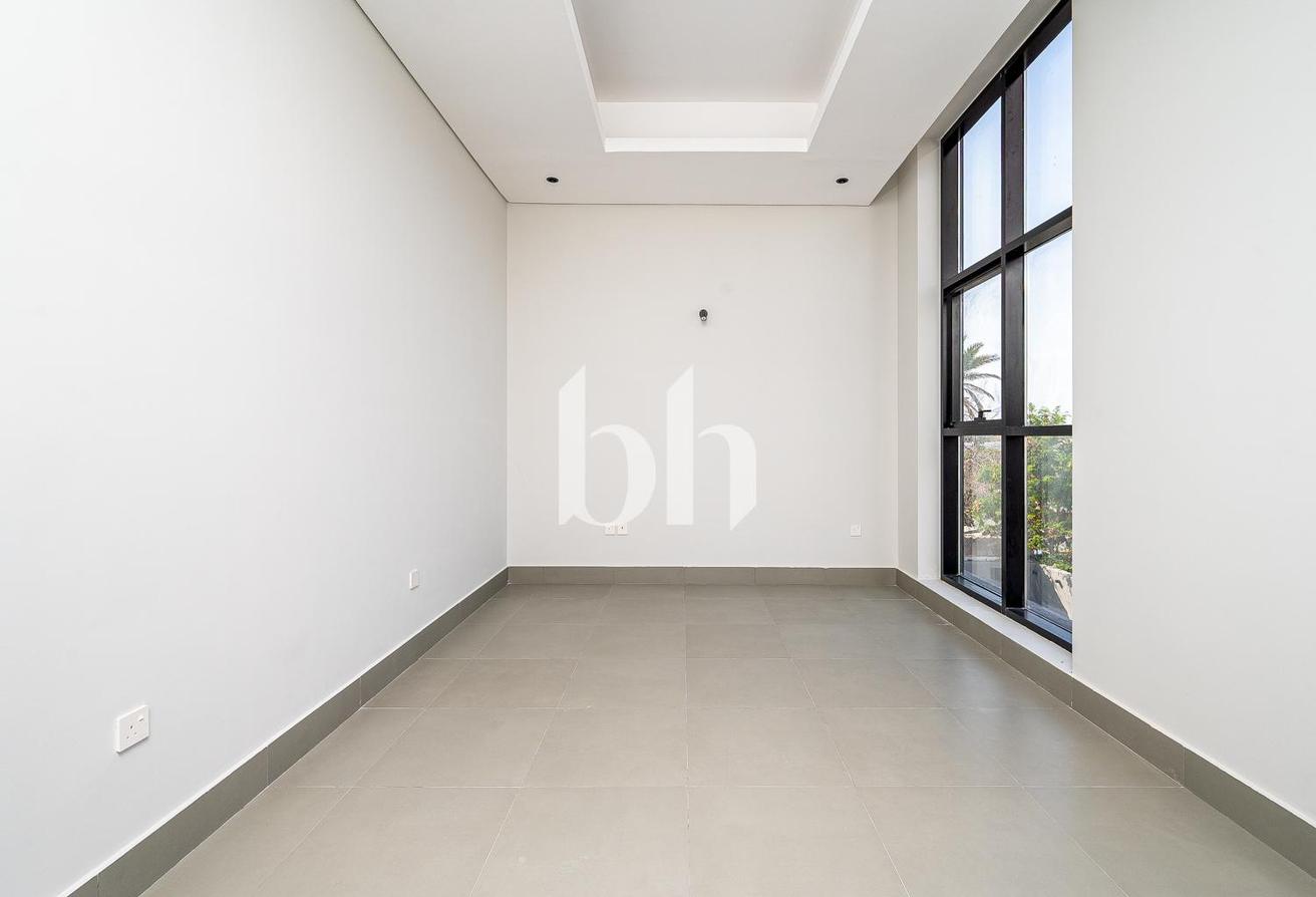 5BR Villa | Unfurnished | Next To CityWalk photo 9