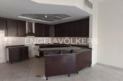 شقة - 2 - 3 للبيع في مبنى 158 - طراز حديث - ديسكفري جاردنز - دبي