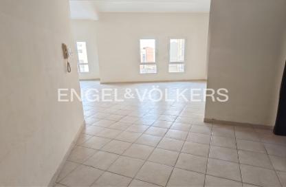 Apartment - 2 - 3 for sale in Building 158 - Contemporary Cluster - Discovery Gardens - Dubai Apartment - 2 - 3 for sale in Building 158 - Contemporary Cluster - Discovery Gardens - Dubai