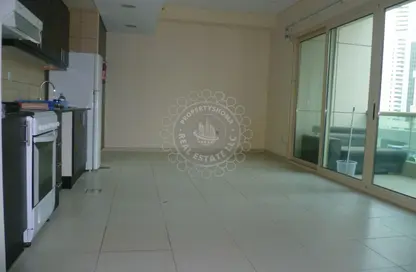Apartment - Studio - 1 Bathroom for rent in The Royal Oceanic - Dubai Marina - Dubai