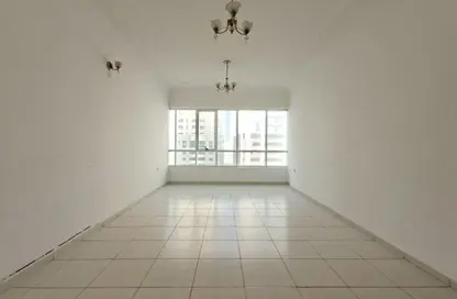 شقة - غرفة نوم - 2 حمامات للايجار في شارع التعاون الجديد - التعاون - الشارقة