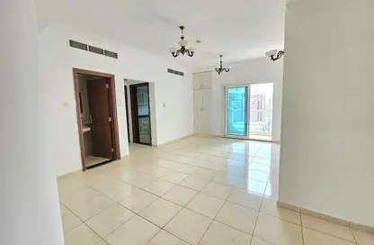 Apartment - 1 Bedroom - 2 Bathrooms for rent in New Al Taawun Road - Al Taawun - Sharjah