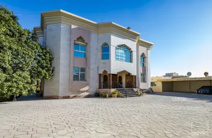Villa for rent in Muwafja - Wasit - Sharjah