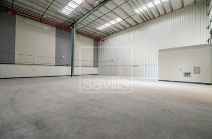 Warehouse - Studio for rent in Al Jlail - Al Sajaa - Sharjah