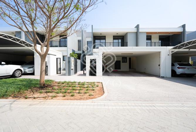 Spacious | 4 Beds + Maids | Best Price I Tenanted