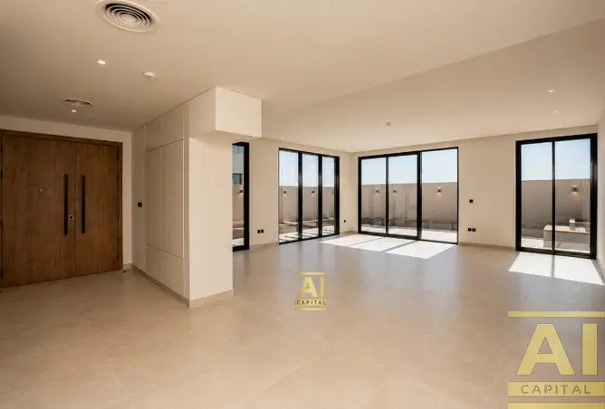 127010155 - Property Image 2