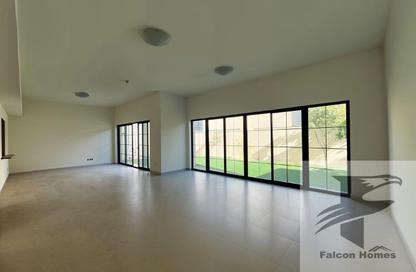 Villa - 4 Bedrooms - 5 Bathrooms for rent in Nad Al Sheba Villas - Nad Al Sheba 3 - Nad Al Sheba - Dubai