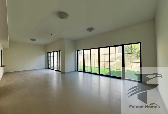 93138289 - Property Image 2