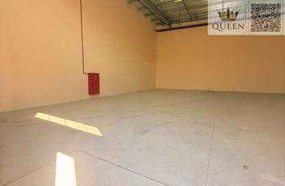 Warehouse - Studio for rent in Al Sajaa Industrial - Al Sajaa - Sharjah