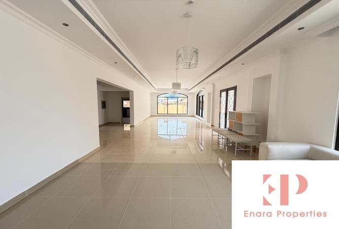 82361602 - Property Image 2