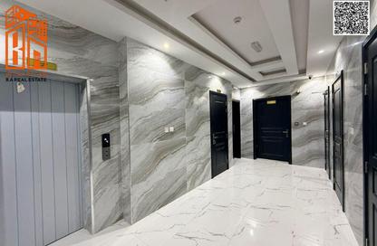 عمارة بالكامل - 8 غرف نوم - 8 حمامات للبيع في عجمان جلوبال سيتي - العالية - عجمان