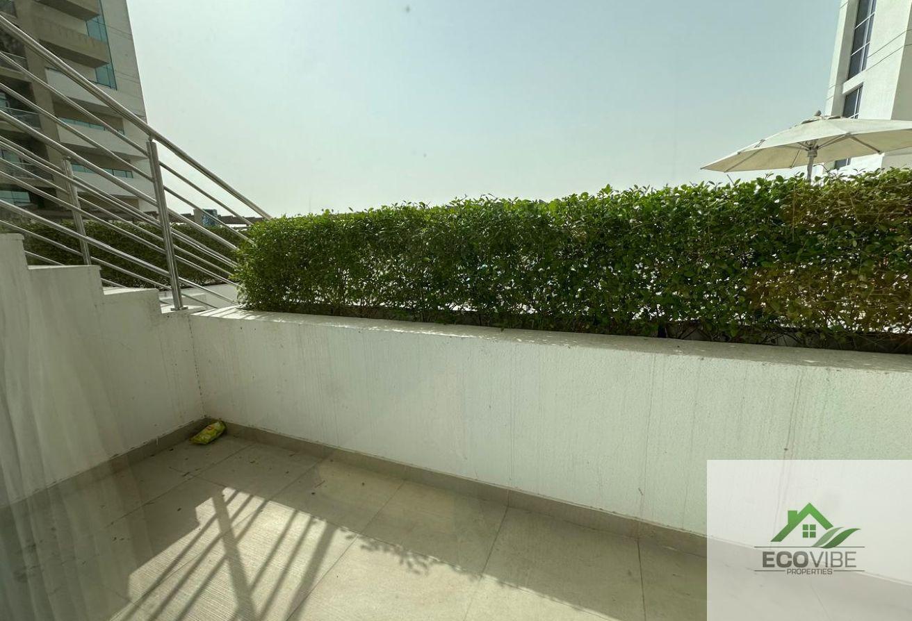 FULLY FURNISHED STUDIO | READY TO MOVE IN photo 8