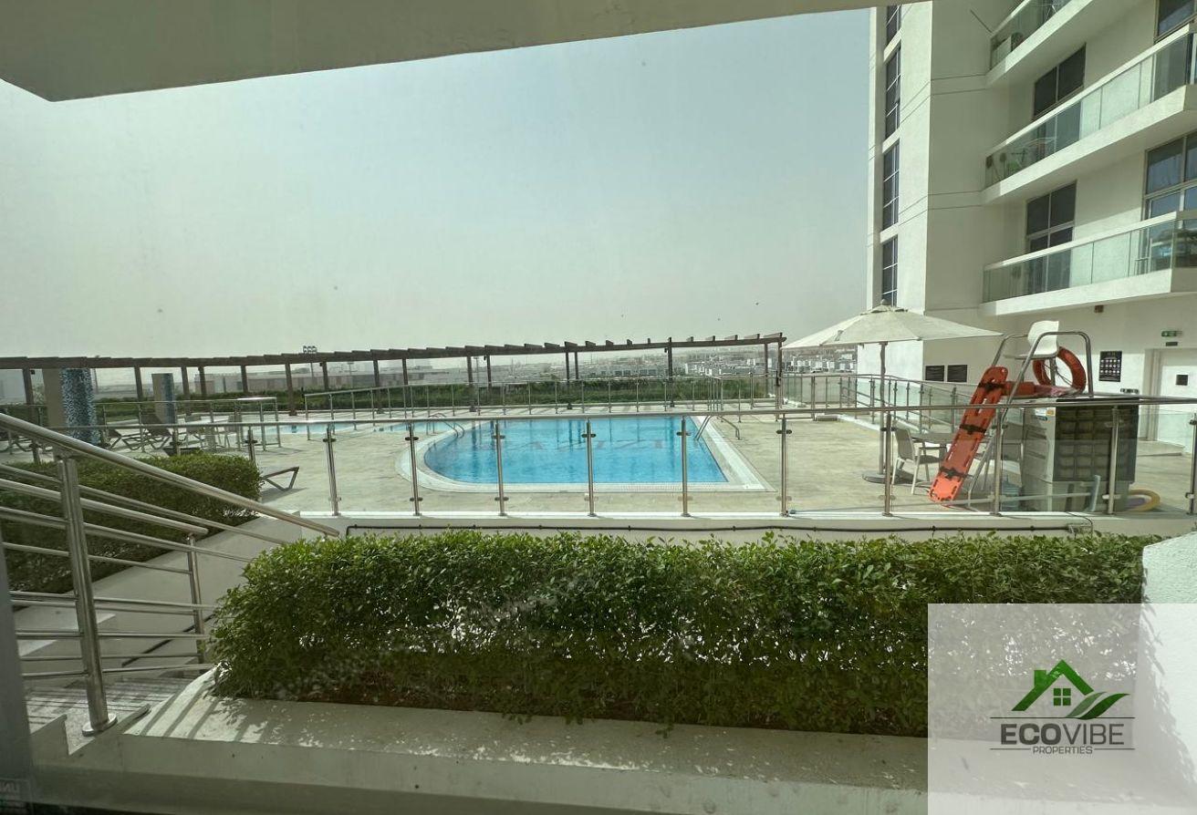 FULLY FURNISHED STUDIO | READY TO MOVE IN photo 3