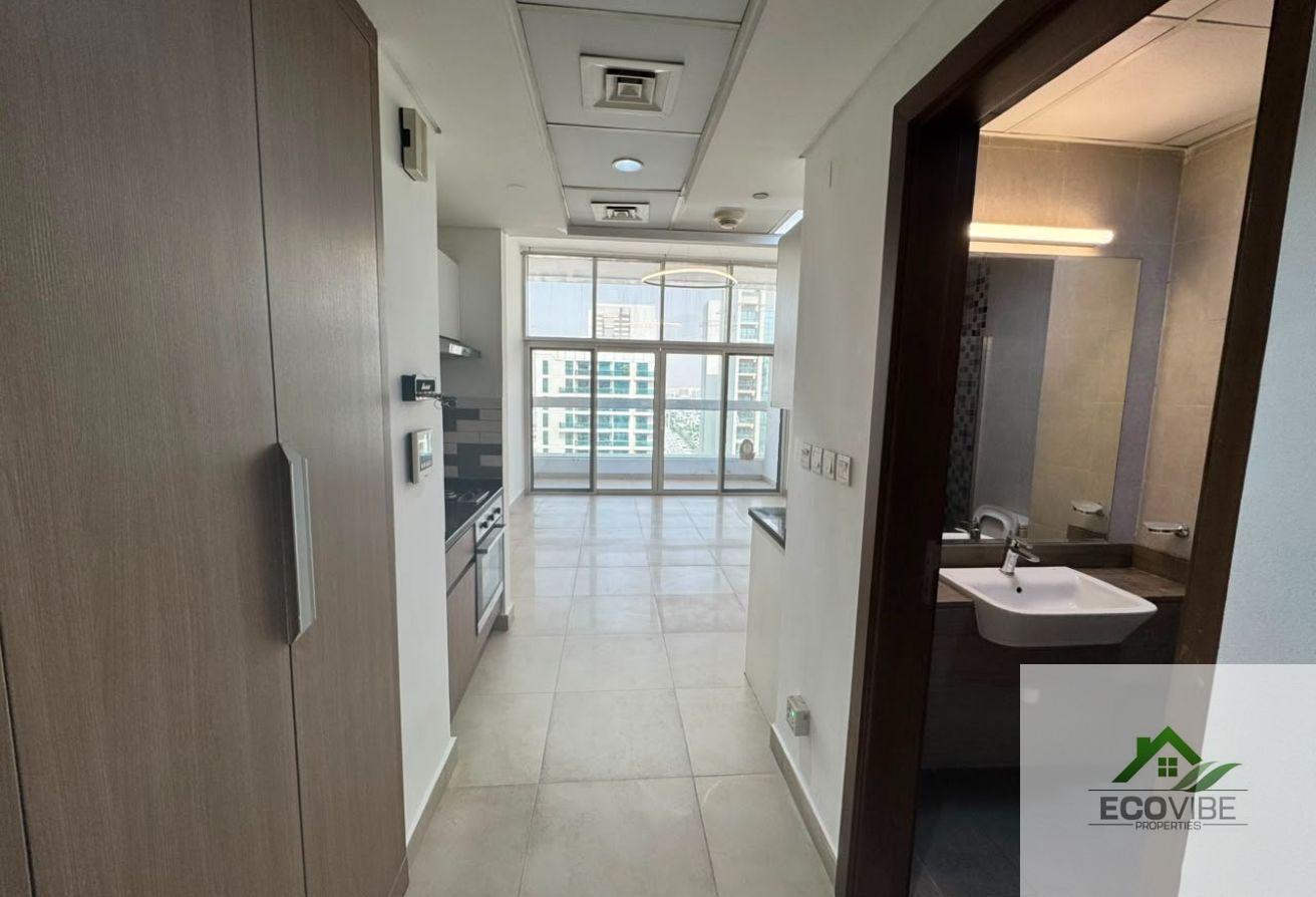 FULLY FURNISHED STUDIO | READY TO MOVE IN photo 18
