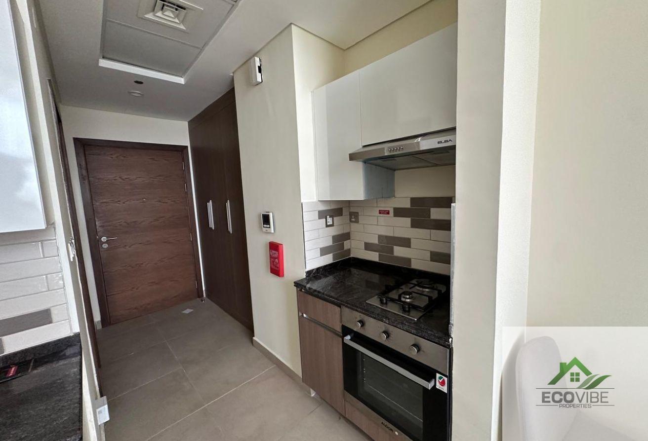 FULLY FURNISHED STUDIO | READY TO MOVE IN photo 5