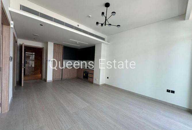 100830108 - Property Image 2