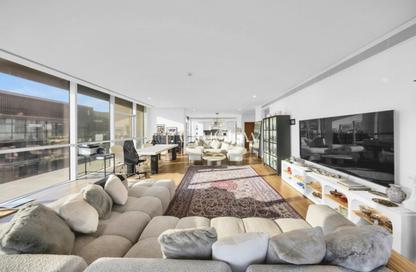 Apartment - 3 Bedrooms - 5 Bathrooms for rent in City Walk Residential Building 22 - City Walk Residential - City Walk - Dubai